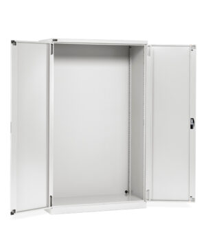 Armadio con porte a battente