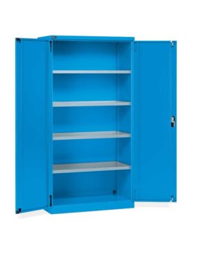 Armadio con porte a battente