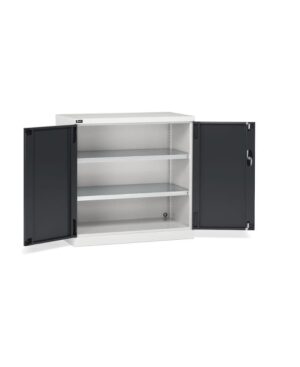 Armadio con porte a battente