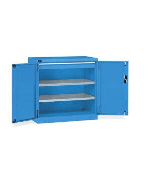 Armadio con porte a battente