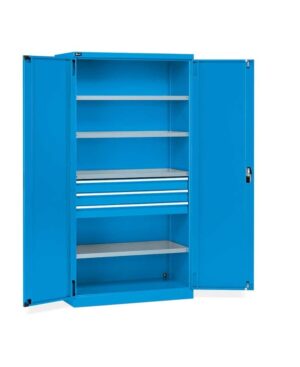 Armadio con porte a battente