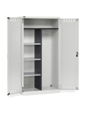 Armadio con porte a battente fessurate