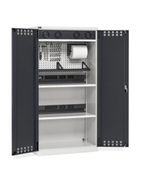 Armadio con porte a battente fessurate