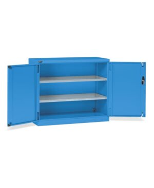 Armadio con porte a battente