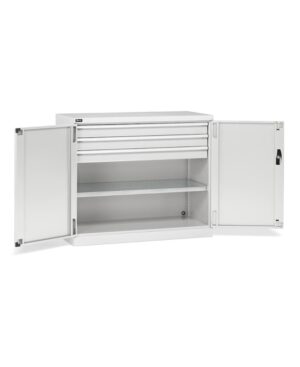 Armadio con porte a battente