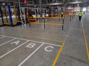 segnaletica industriale wayfinding magazzino