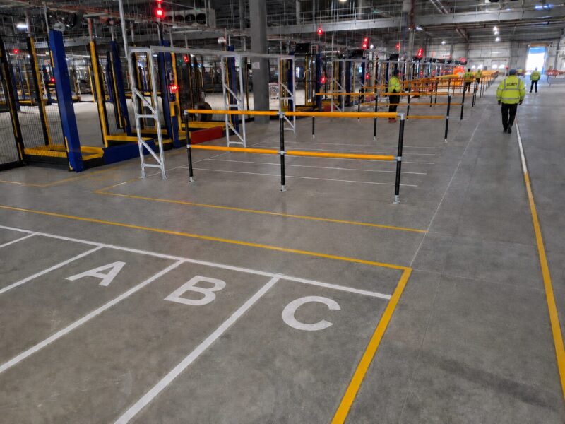 segnaletica industriale wayfinding magazzino